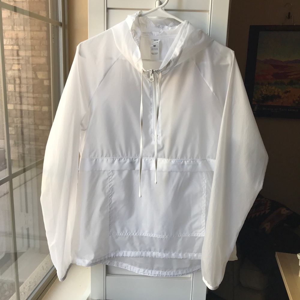 NWT Reebok Light Windbreaker Pullover